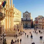 Astro With Direct Access On The Sea Of Heritage Of Unesco * Noto